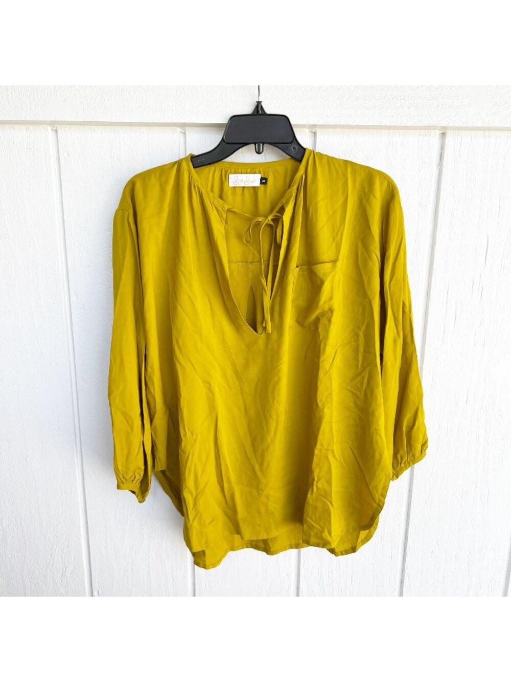 Ava Sky Hawaii Marigold Yellow Tie Neck Long Sleeve Blouse Women's Size Small S